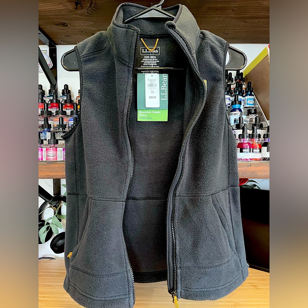 LL BEAN mountain classics fleece vest - women’s  XXS regular - NWT